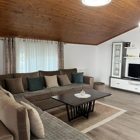 Quiet Space * Farke e Madhe