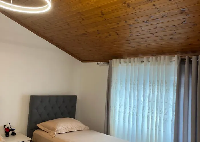 Quiet Space بيت ضيافة Farke e Madhe