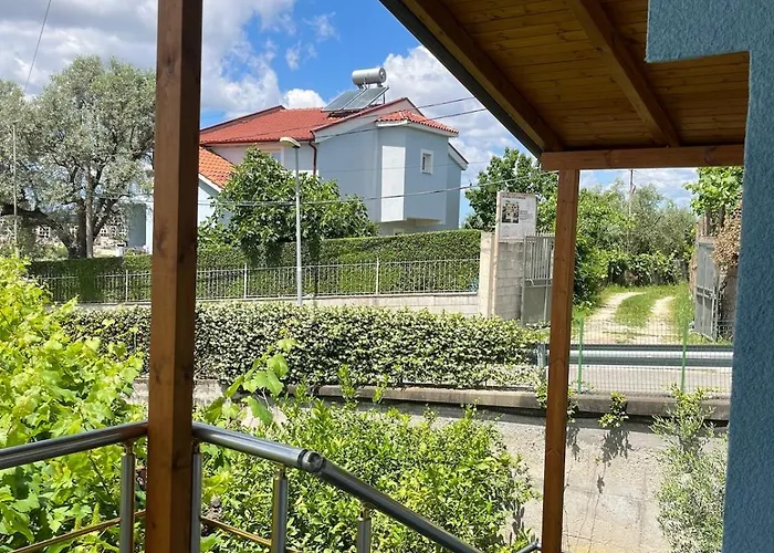 Quiet Space بيت ضيافة